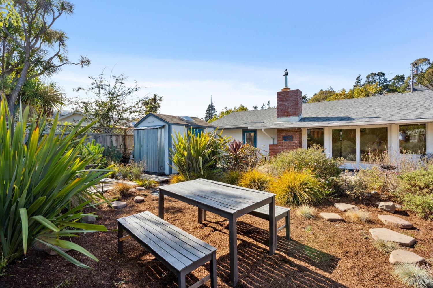 Detail Gallery Image 35 of 46 For 331 Starling Rd, Mill Valley,  CA 94941 - 3 Beds | 1 Baths