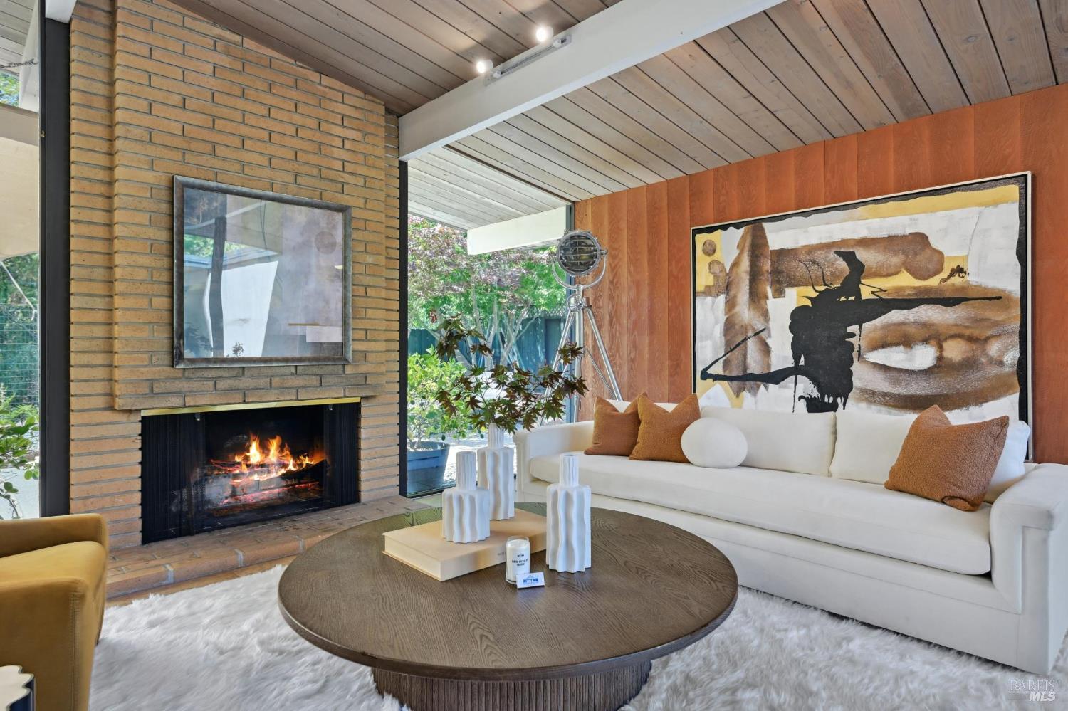 Detail Gallery Image 16 of 56 For 12 Mount Susitna Ct, San Rafael,  CA 94903 - 4 Beds | 2 Baths