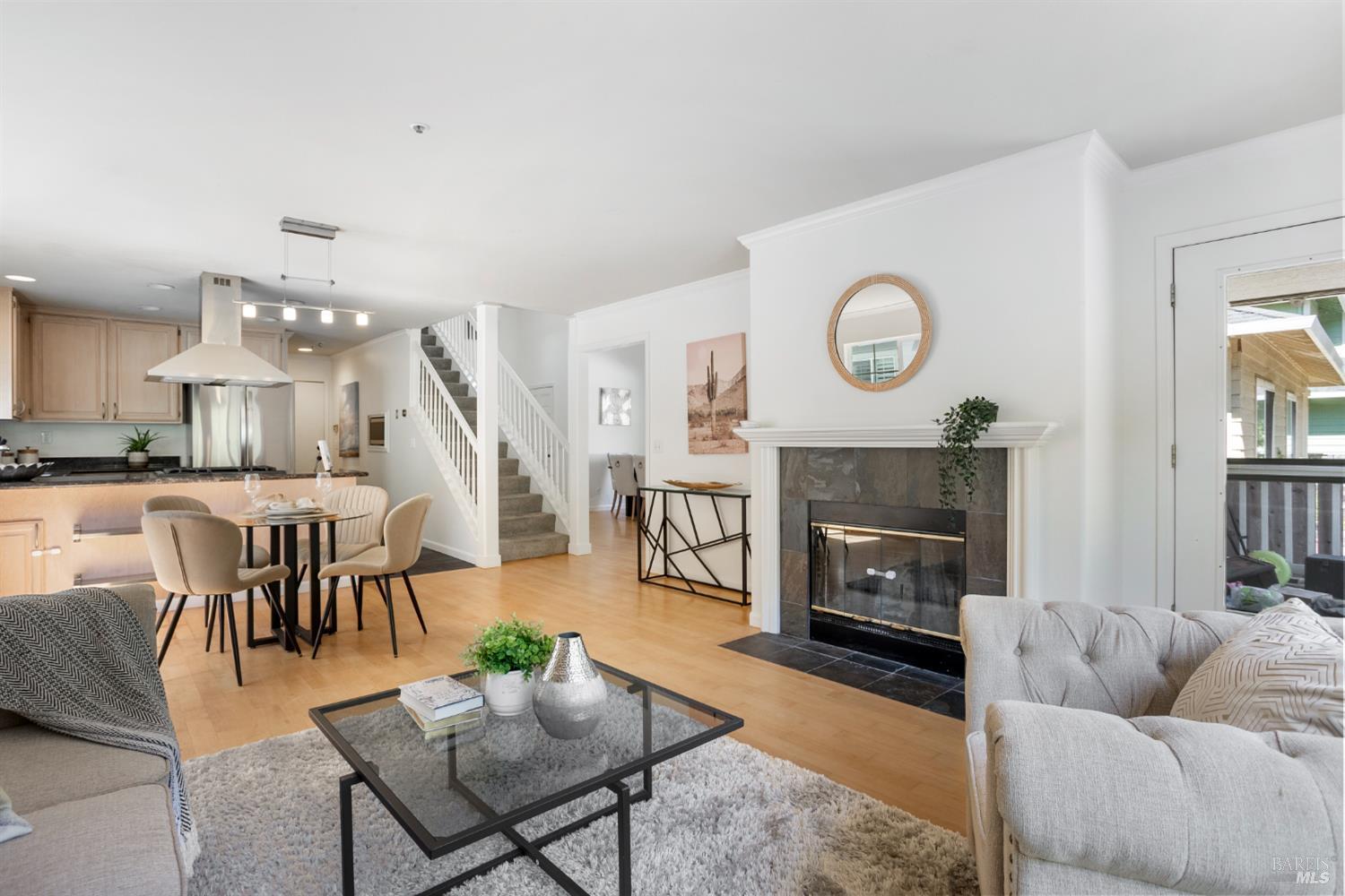 Detail Gallery Image 27 of 82 For 28 Adrian Ter, San Rafael,  CA 94903 - 3 Beds | 2/1 Baths