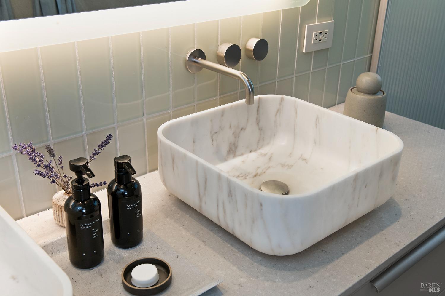 Detail Gallery Image 17 of 28 For 1421 Stanly Ln #D,  Napa,  CA 94559 - 2 Beds | 2/1 Baths