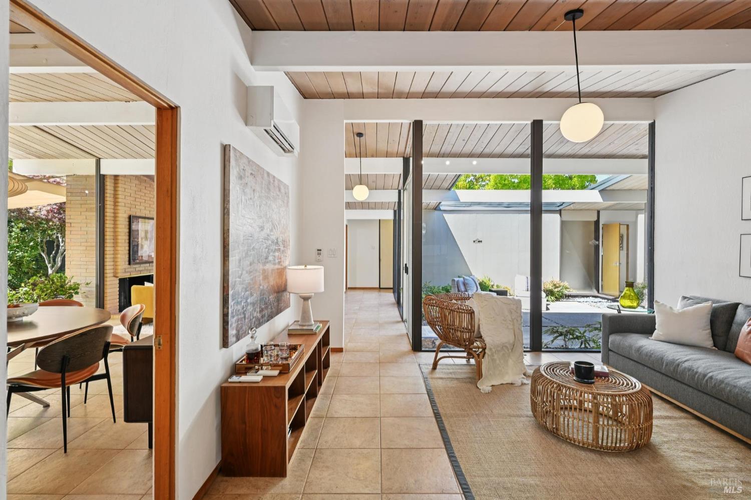 Detail Gallery Image 22 of 56 For 12 Mount Susitna Ct, San Rafael,  CA 94903 - 4 Beds | 2 Baths
