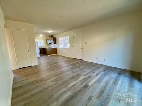 Detail Gallery Image 2 of 17 For 950 Santa Alicia Dr, Rohnert Park,  CA 94928 - – Beds | – Baths
