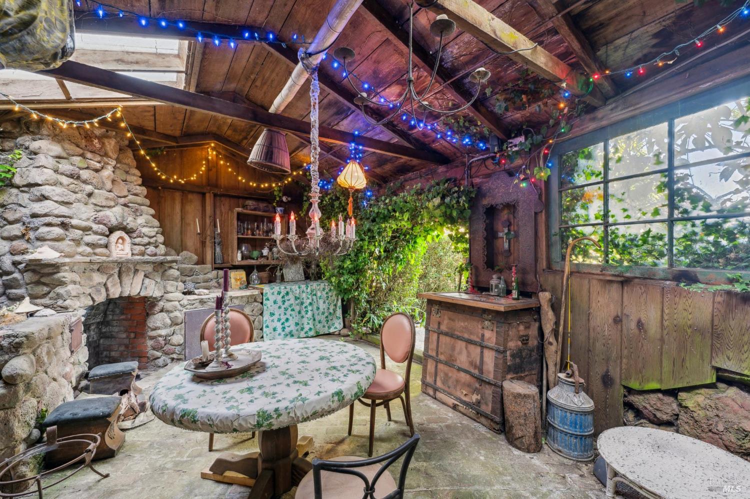 Detail Gallery Image 39 of 46 For 41 Ocean Ave, Bolinas,  CA 94924 - 3 Beds | 2 Baths
