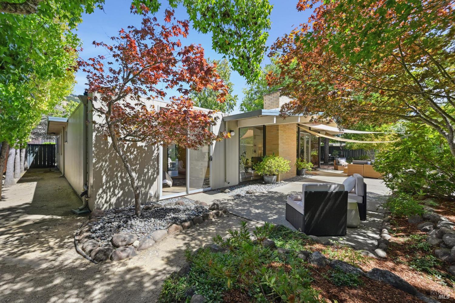 Detail Gallery Image 38 of 56 For 12 Mount Susitna Ct, San Rafael,  CA 94903 - 4 Beds | 2 Baths