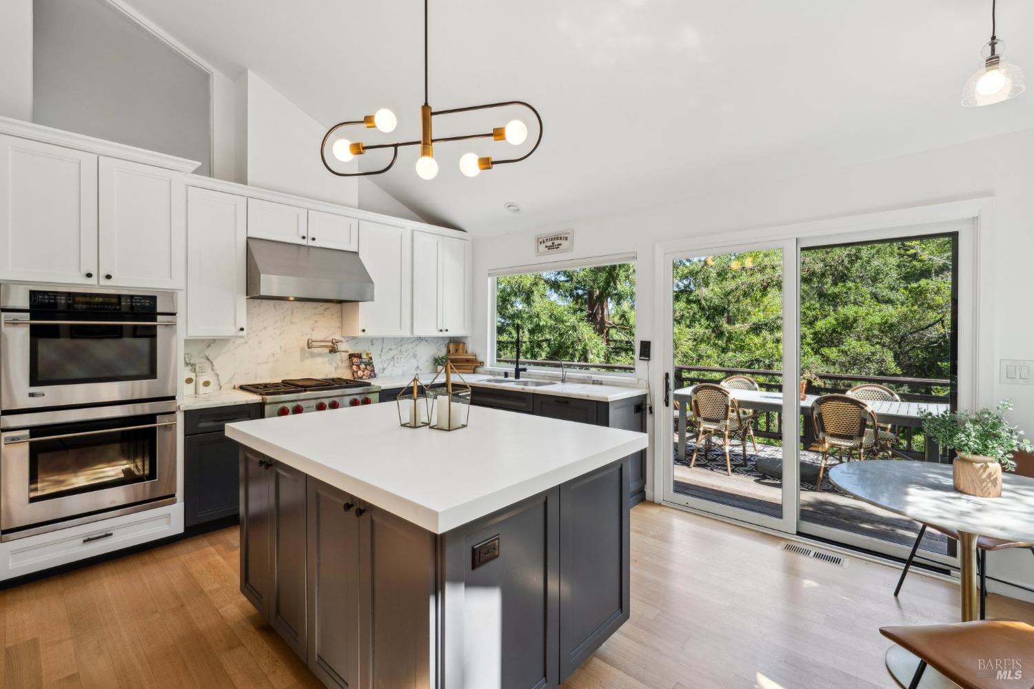 Detail Gallery Image 15 of 50 For 25 Palomino Cir, Novato,  CA 94947 - 5 Beds | 2/1 Baths