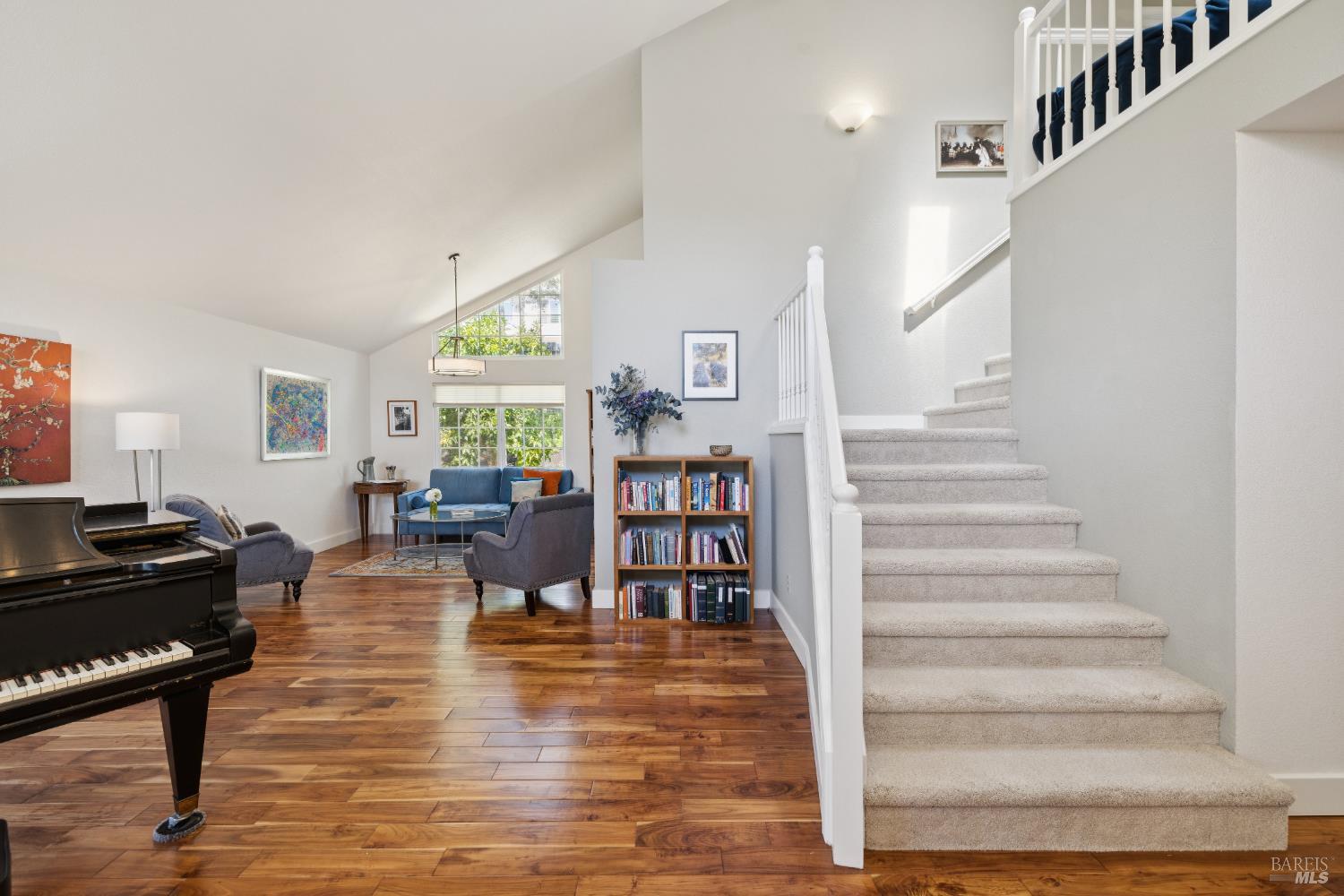 Detail Gallery Image 5 of 44 For 770 Miramonte St, Windsor,  CA 95492 - 4 Beds | 3 Baths