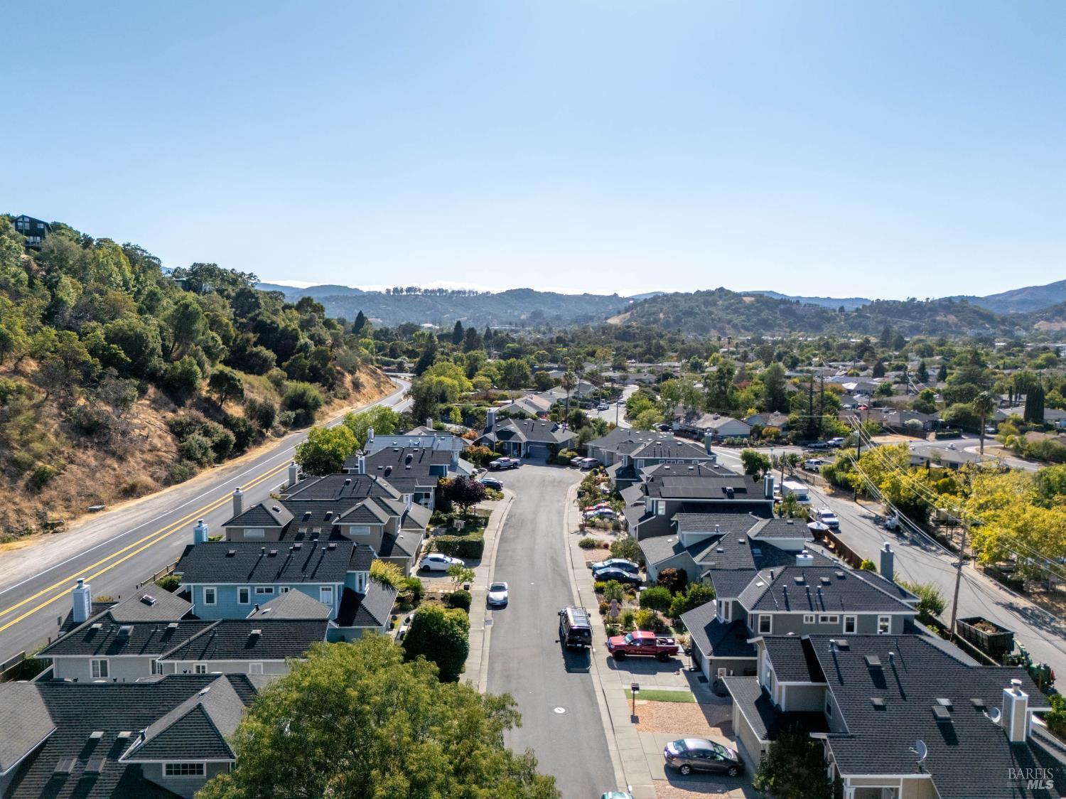 Detail Gallery Image 64 of 82 For 28 Adrian Ter, San Rafael,  CA 94903 - 3 Beds | 2/1 Baths
