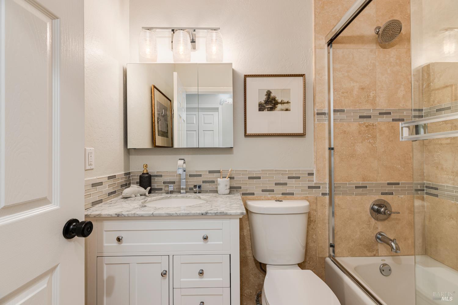 Detail Gallery Image 41 of 52 For 1024 Palmetto Way, Petaluma,  CA 94954 - 3 Beds | 2 Baths