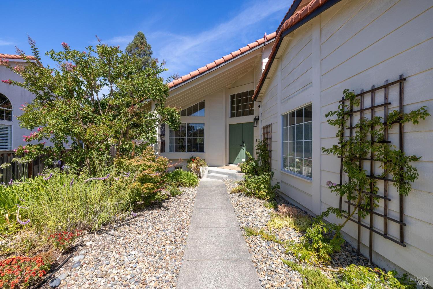Detail Gallery Image 41 of 44 For 770 Miramonte St, Windsor,  CA 95492 - 4 Beds | 3 Baths