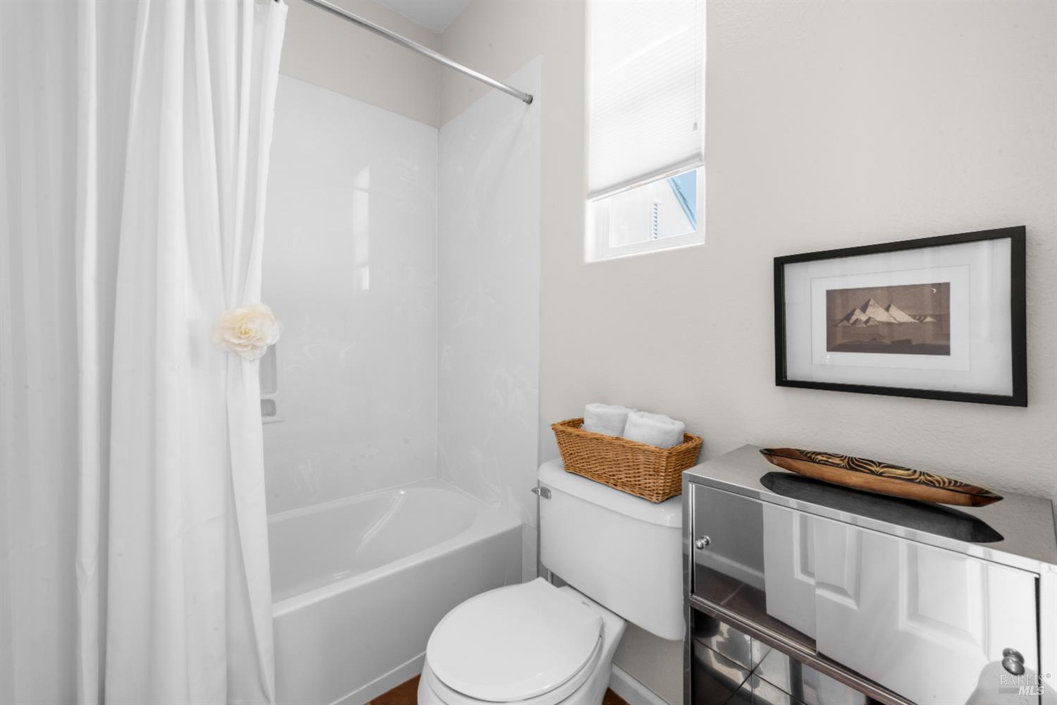 Detail Gallery Image 51 of 99 For 4168 Summer Gate Ave, Vallejo,  CA 94591 - 4 Beds | 3/1 Baths