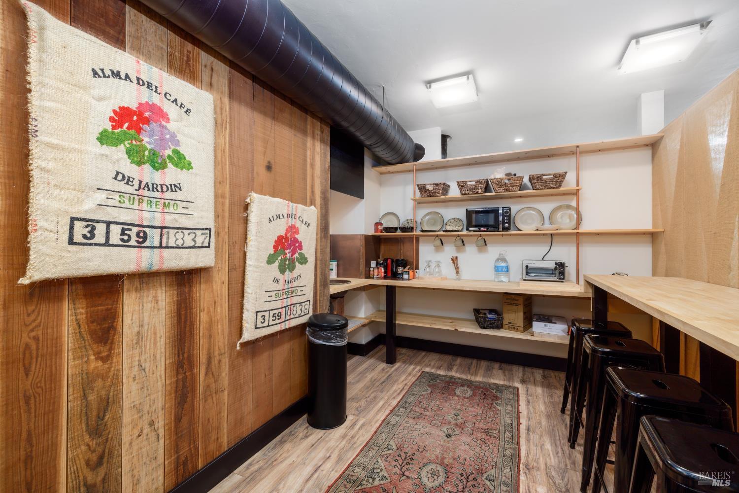 Detail Gallery Image 4 of 5 For 11 5th St #101-D,  Petaluma,  CA 94952 - – Beds | – Baths
