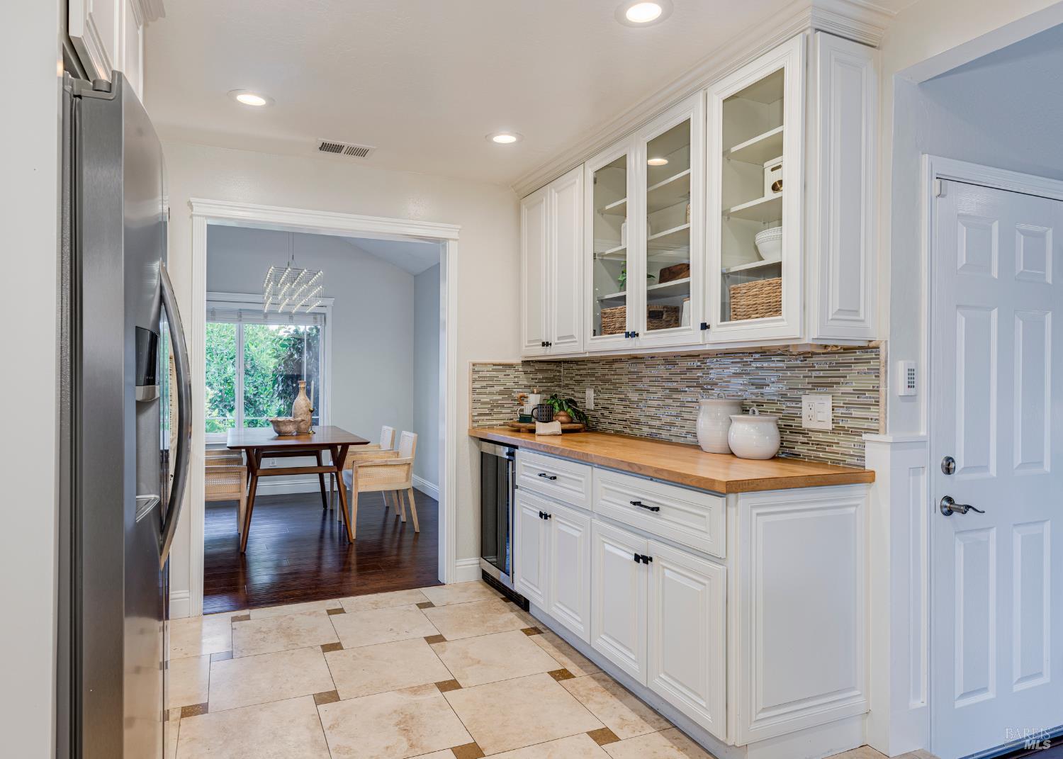 Detail Gallery Image 21 of 52 For 1024 Palmetto Way, Petaluma,  CA 94954 - 3 Beds | 2 Baths