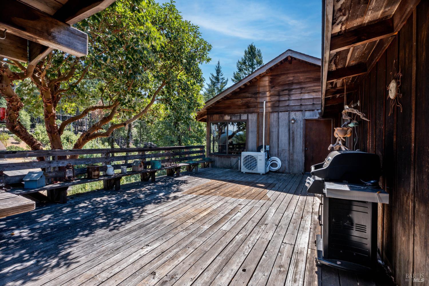 Detail Gallery Image 21 of 28 For 18396 Mariposa Creek Rd, Willits,  CA 95490 - 3 Beds | 3/1 Baths