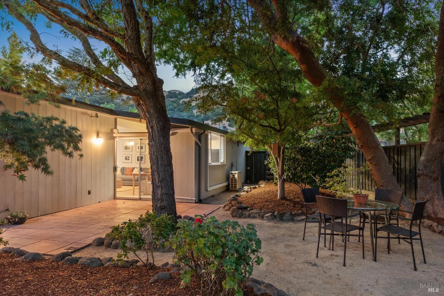 Detail Gallery Image 56 of 56 For 12 Mount Susitna Ct, San Rafael,  CA 94903 - 4 Beds | 2 Baths