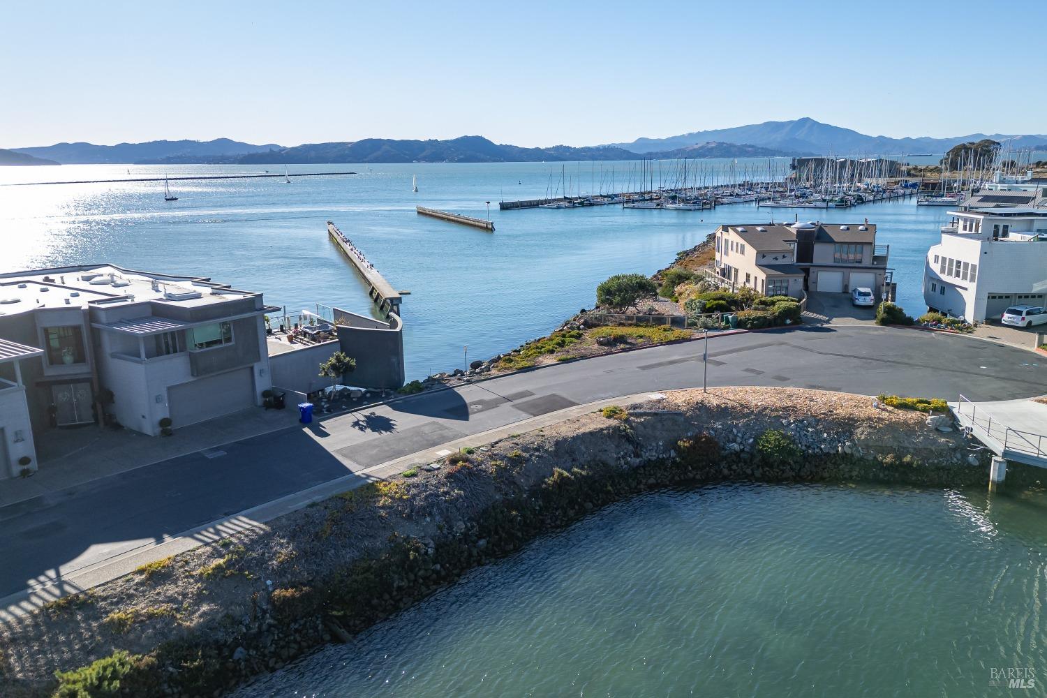 Detail Gallery Image 8 of 35 For 1457 Sandpiper Spit Unkn, Richmond,  CA 94801 - – Beds | – Baths
