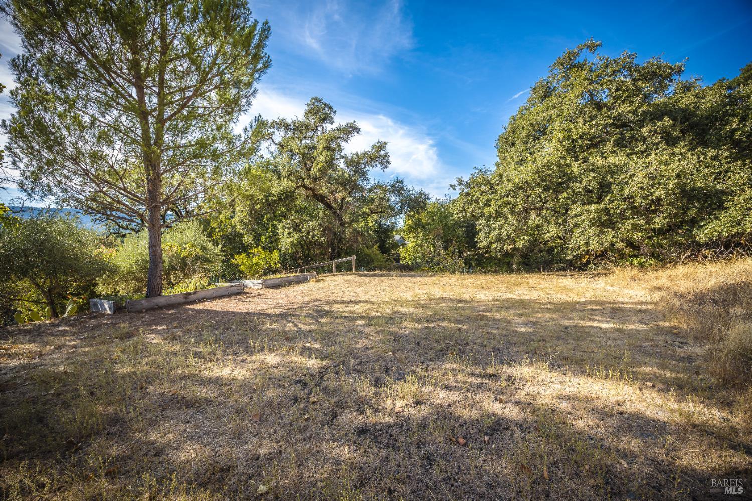 Detail Gallery Image 15 of 43 For 28678 River Rd, Cloverdale,  CA 95425 - 2 Beds | 1/1 Baths