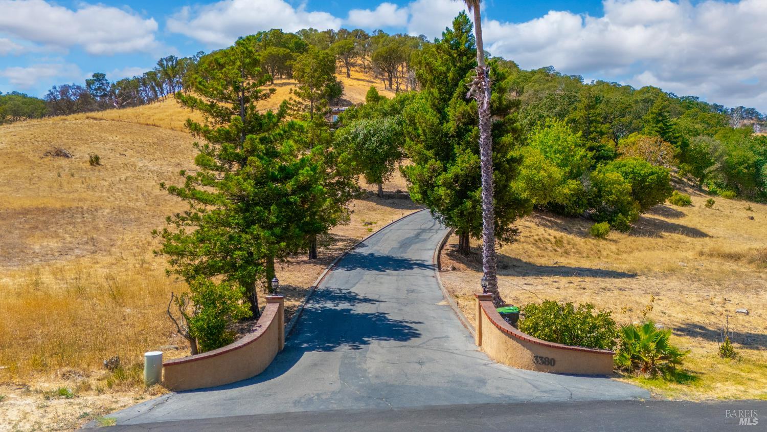 Detail Gallery Image 92 of 99 For 3380 Hidden Valley Ln, Fairfield,  CA 94534 - 5 Beds | 6/1 Baths