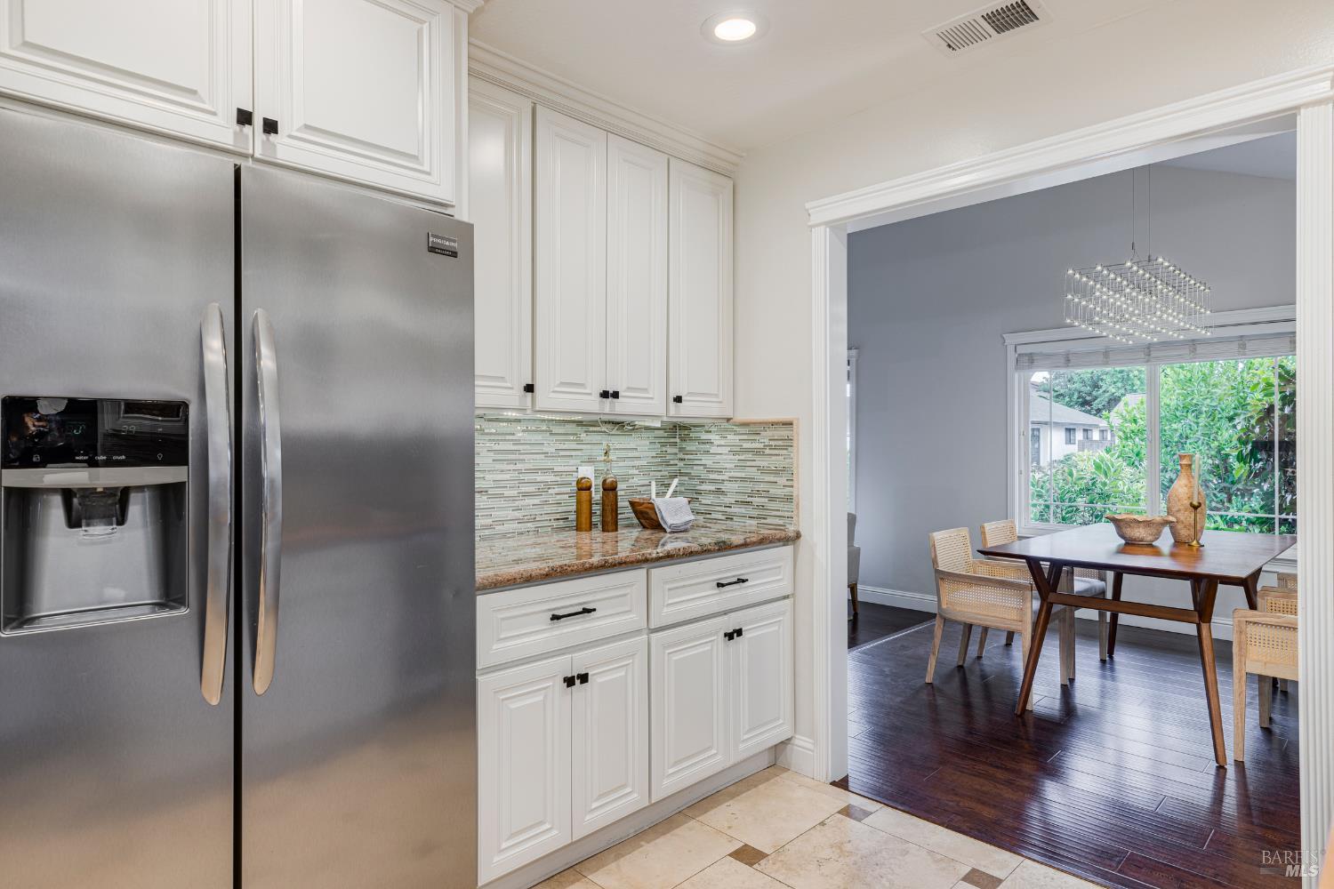 Detail Gallery Image 22 of 52 For 1024 Palmetto Way, Petaluma,  CA 94954 - 3 Beds | 2 Baths