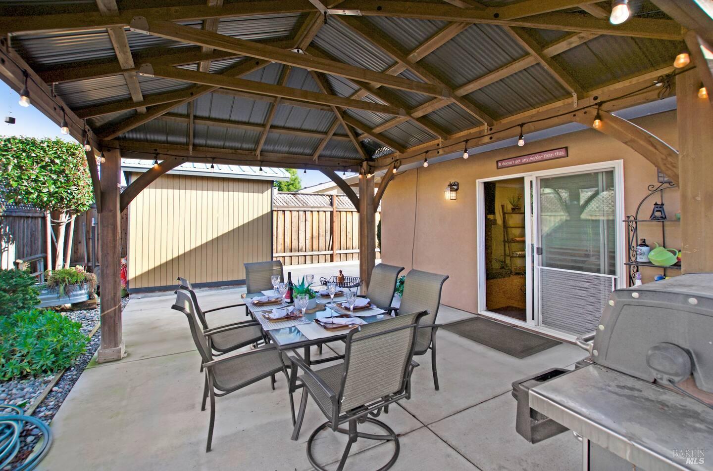 Detail Gallery Image 29 of 37 For 1721 Jennings Ave, Santa Rosa,  CA 95401 - 3 Beds | 2 Baths