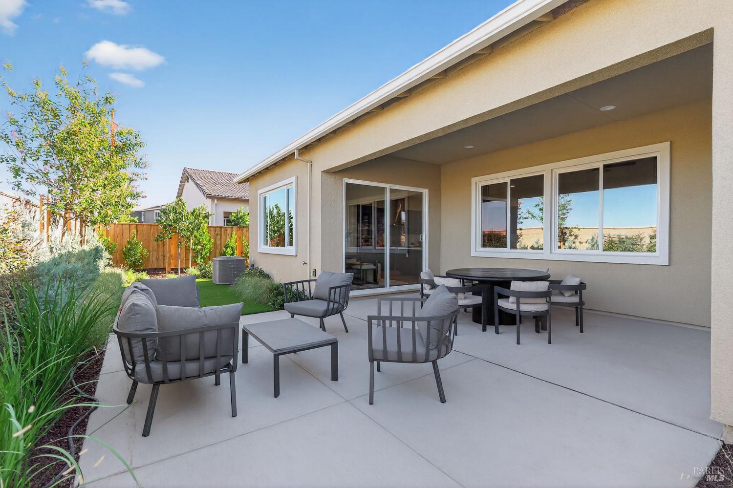 Detail Gallery Image 29 of 30 For 404 Beyers St, Oakley,  CA 94561 - 5 Beds | 3 Baths