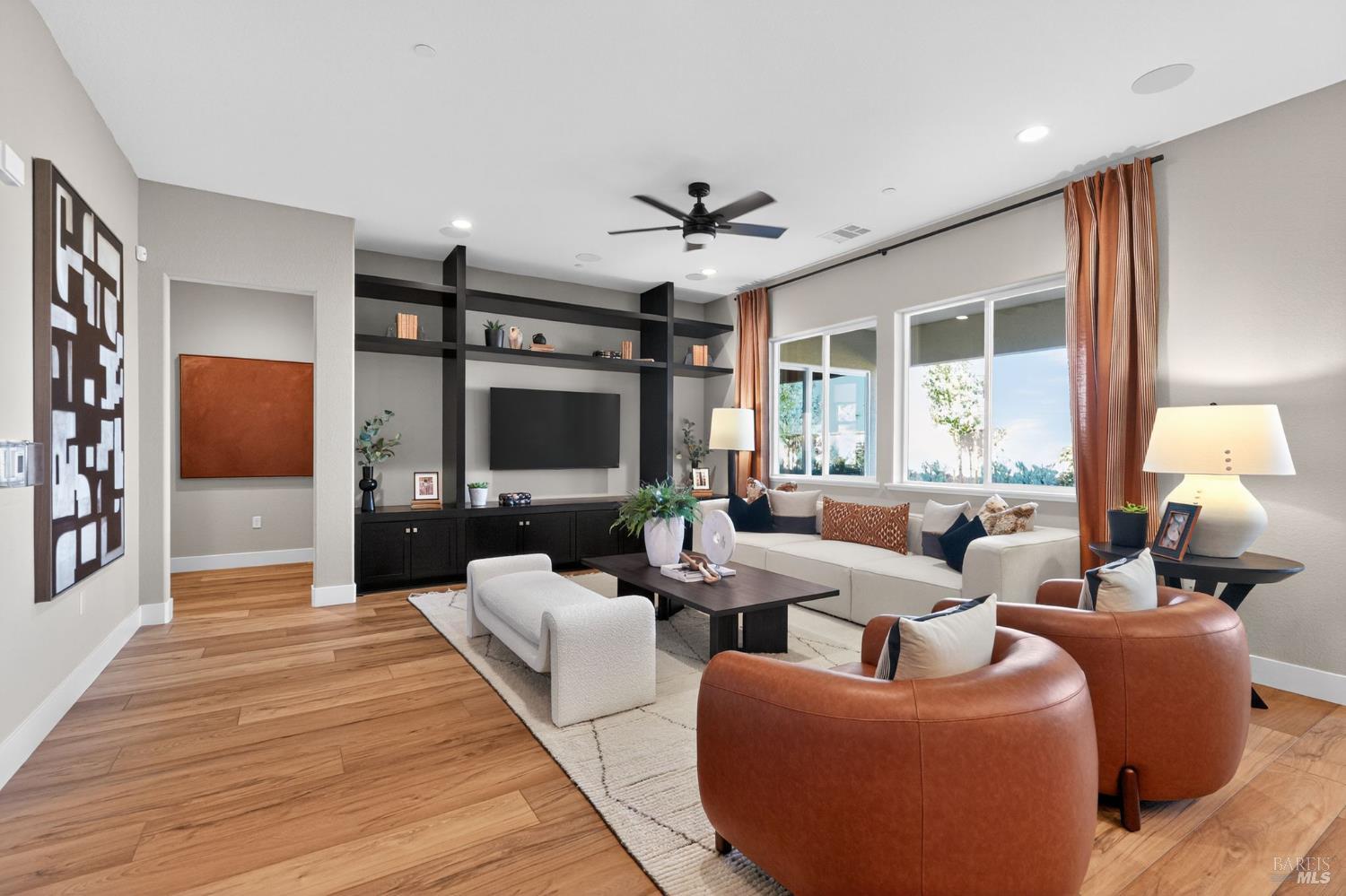 Detail Gallery Image 6 of 30 For 404 Beyers St, Oakley,  CA 94561 - 5 Beds | 3 Baths