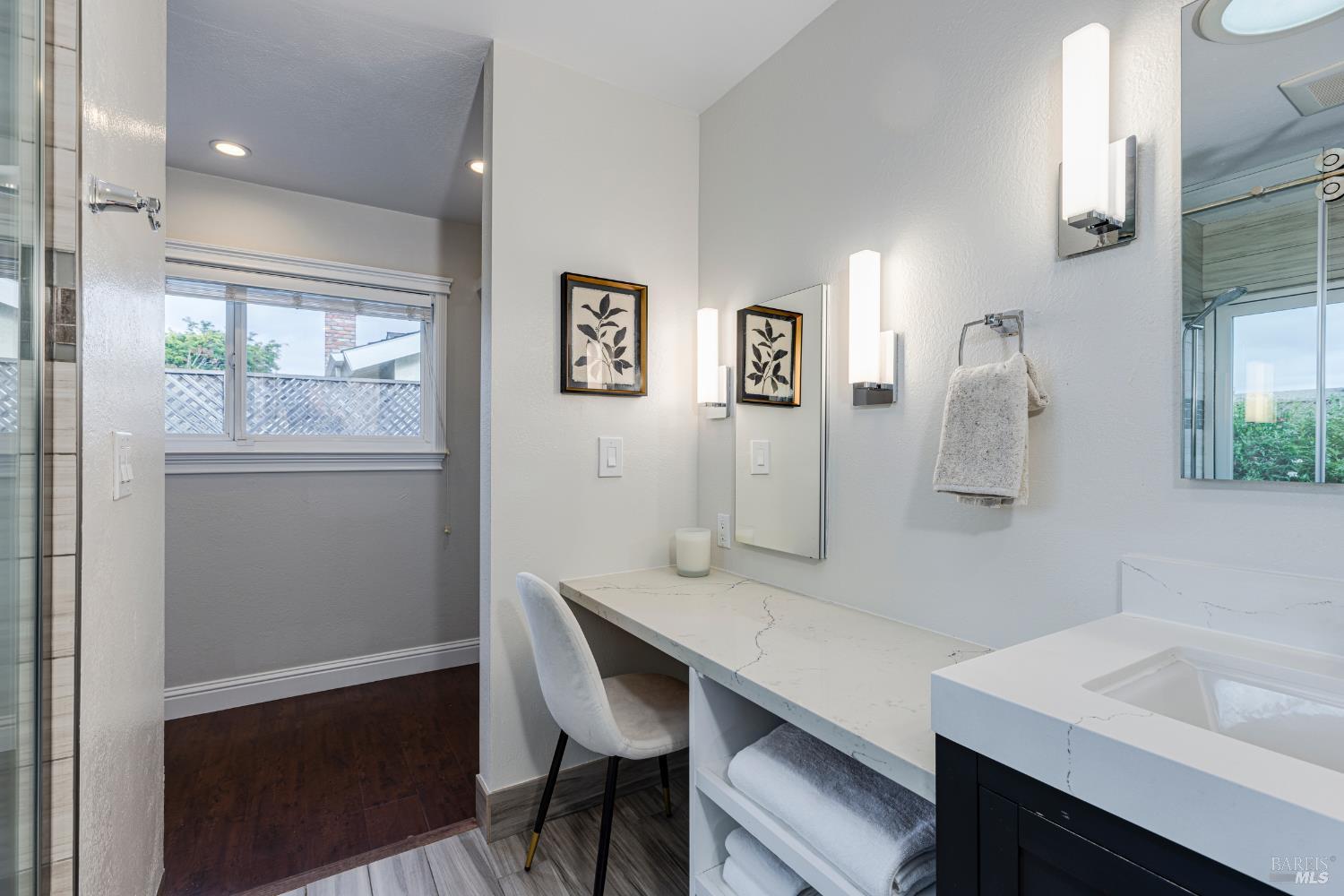Detail Gallery Image 34 of 52 For 1024 Palmetto Way, Petaluma,  CA 94954 - 3 Beds | 2 Baths