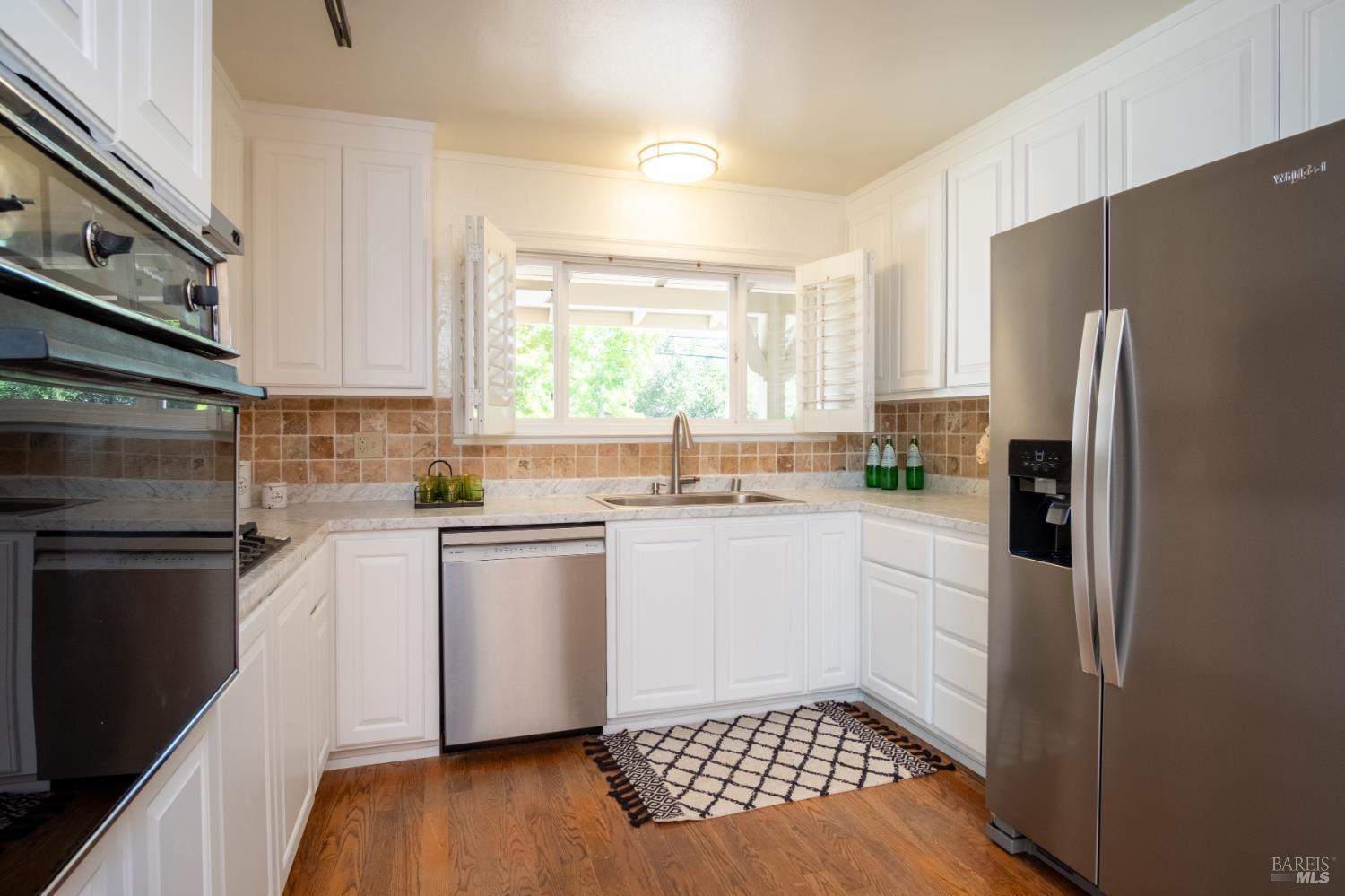 Detail Gallery Image 12 of 35 For 31 Esmeyer Dr, San Rafael,  CA 94903 - 3 Beds | 2 Baths