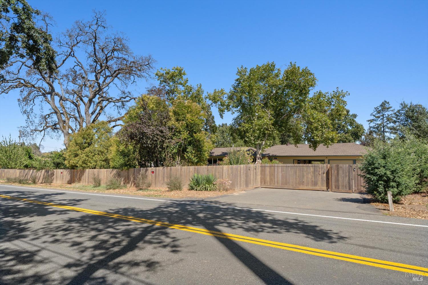 Detail Gallery Image 24 of 65 For 644 Piezzi Rd, Santa Rosa,  CA 95401 - 3 Beds | 1/1 Baths