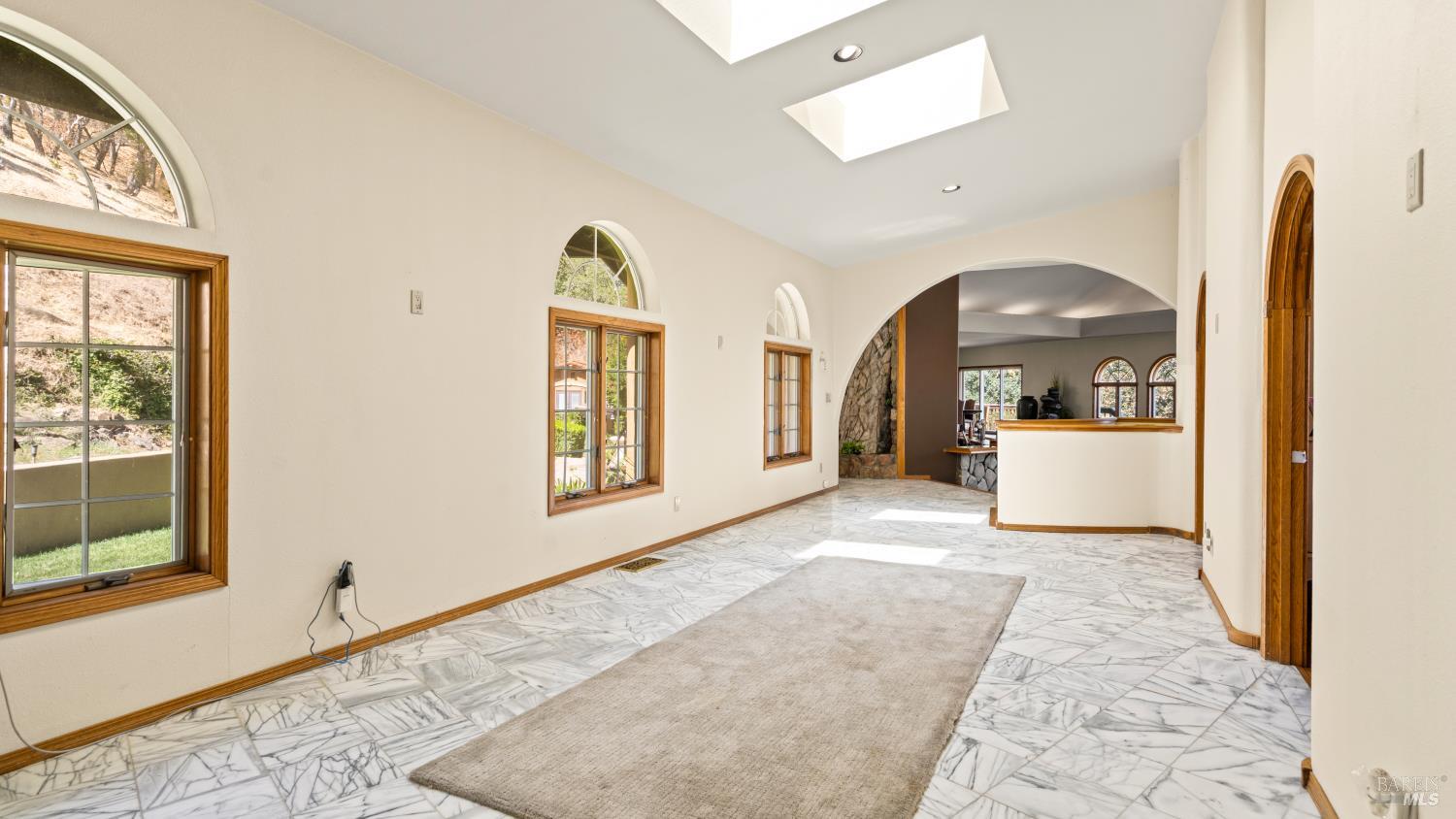 Detail Gallery Image 41 of 99 For 3380 Hidden Valley Ln, Fairfield,  CA 94534 - 5 Beds | 6/1 Baths