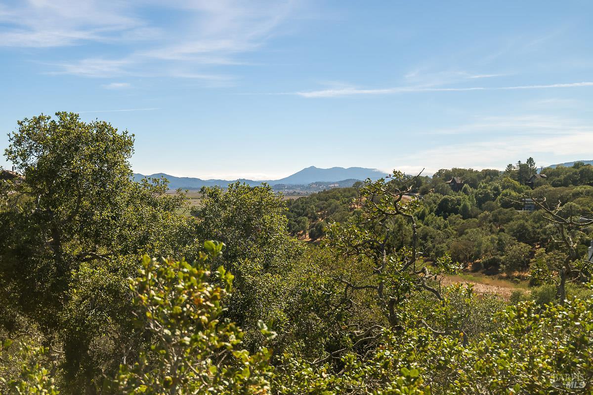 Detail Gallery Image 26 of 37 For 91 Oak Ave, Novato,  CA 94945 - 3 Beds | 2/1 Baths