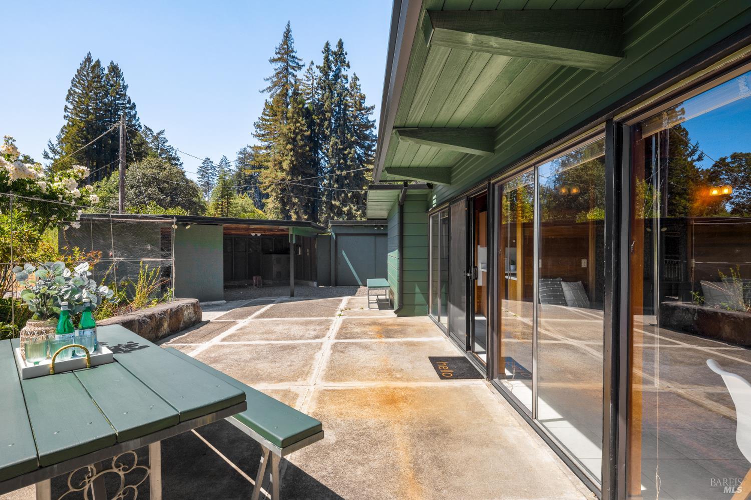 Detail Gallery Image 28 of 43 For 11370 Occidental Rd, Sebastopol,  CA 95472 - 4 Beds | 3 Baths