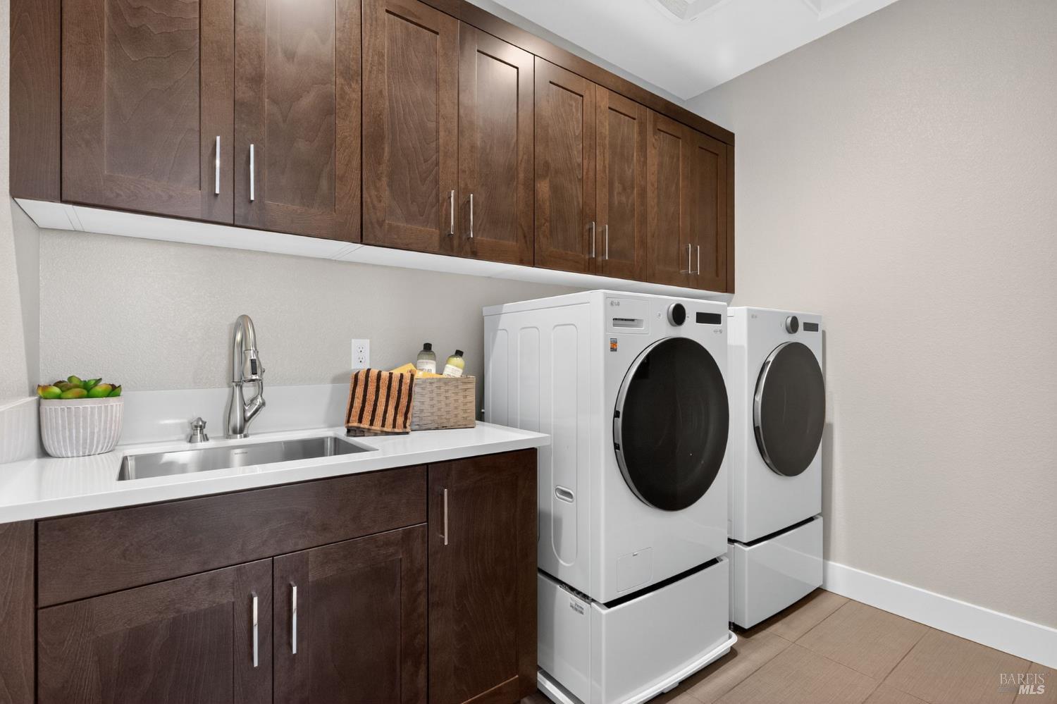 Detail Gallery Image 24 of 34 For 400 Beyers St, Oakley,  CA 94561 - 4 Beds | 3/1 Baths