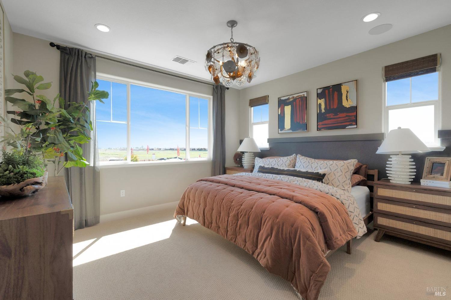 Detail Gallery Image 19 of 39 For 517 Eagle Cir, Oakley,  CA 94561 - 4 Beds | 3 Baths