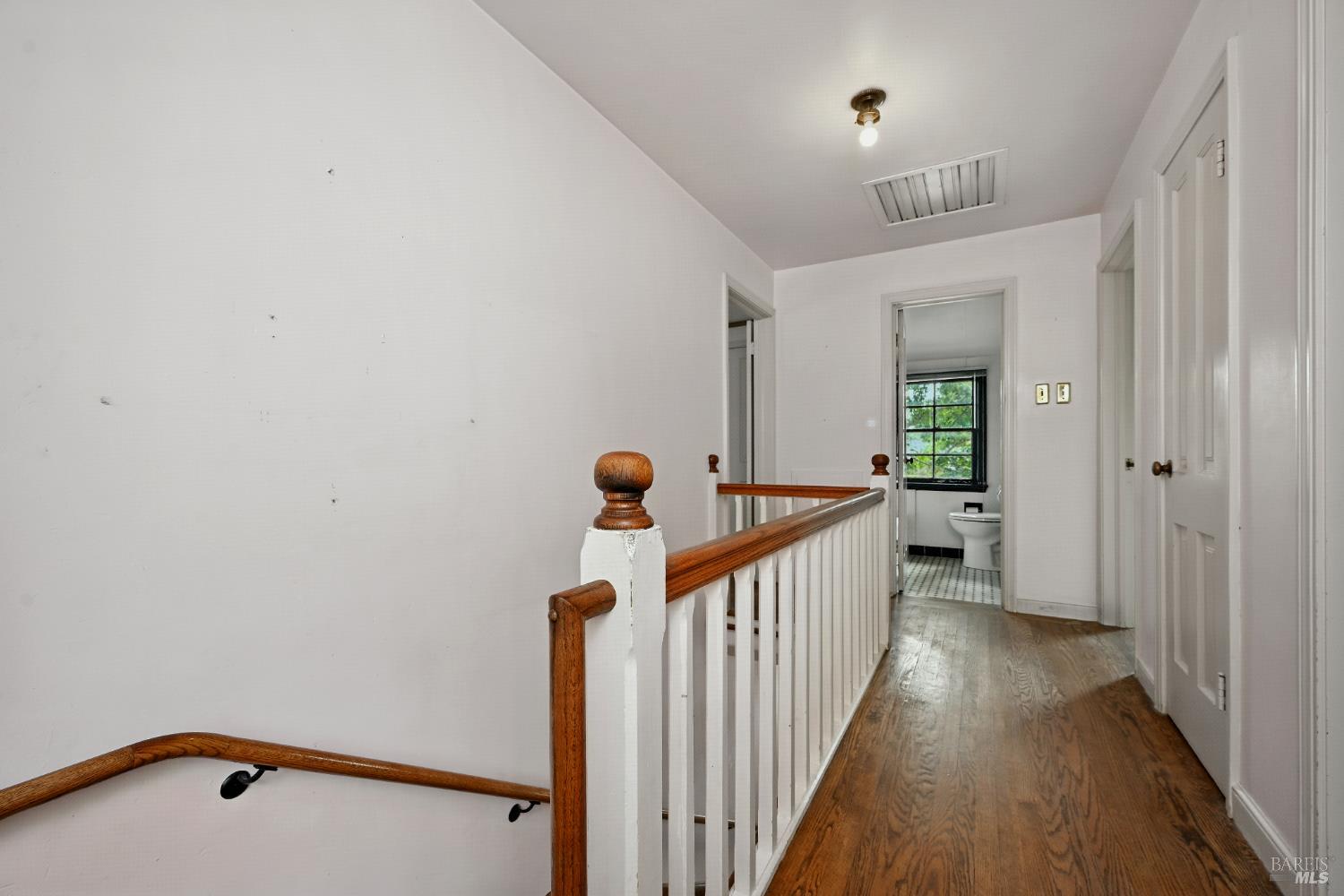 Detail Gallery Image 16 of 23 For 1063 Clark St, Santa Rosa,  CA 95404 - 3 Beds | 1/1 Baths