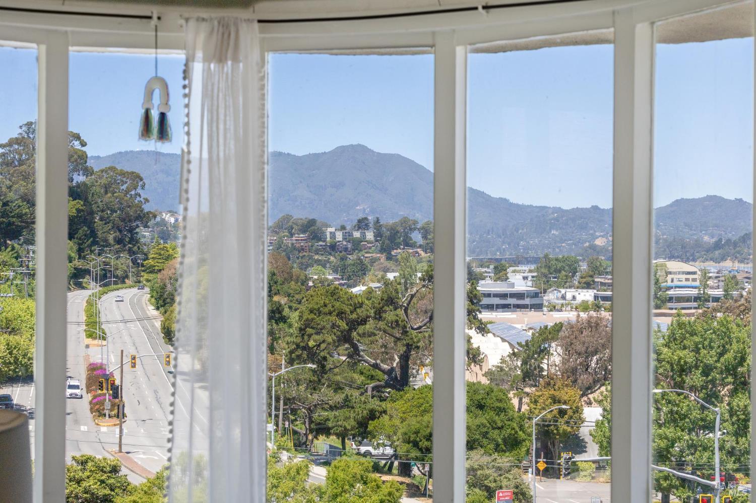 Detail Gallery Image 24 of 71 For 503 Easterby St, Sausalito,  CA 94965 - 5 Beds | 4 Baths