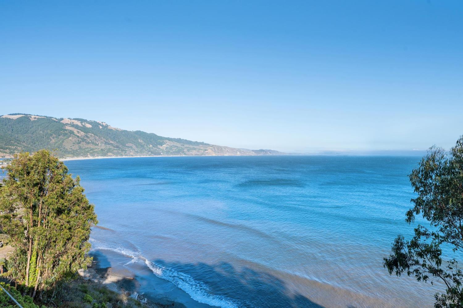 Detail Gallery Image 25 of 46 For 41 Ocean Ave, Bolinas,  CA 94924 - 3 Beds | 2 Baths