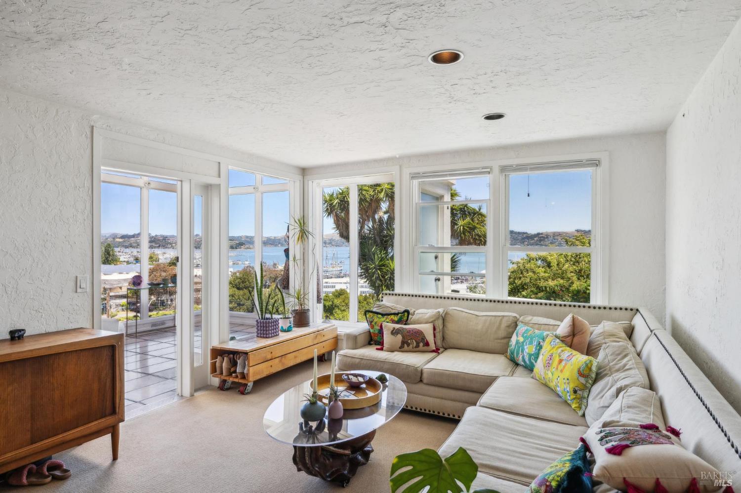 Detail Gallery Image 14 of 71 For 503 Easterby St, Sausalito,  CA 94965 - 5 Beds | 4 Baths