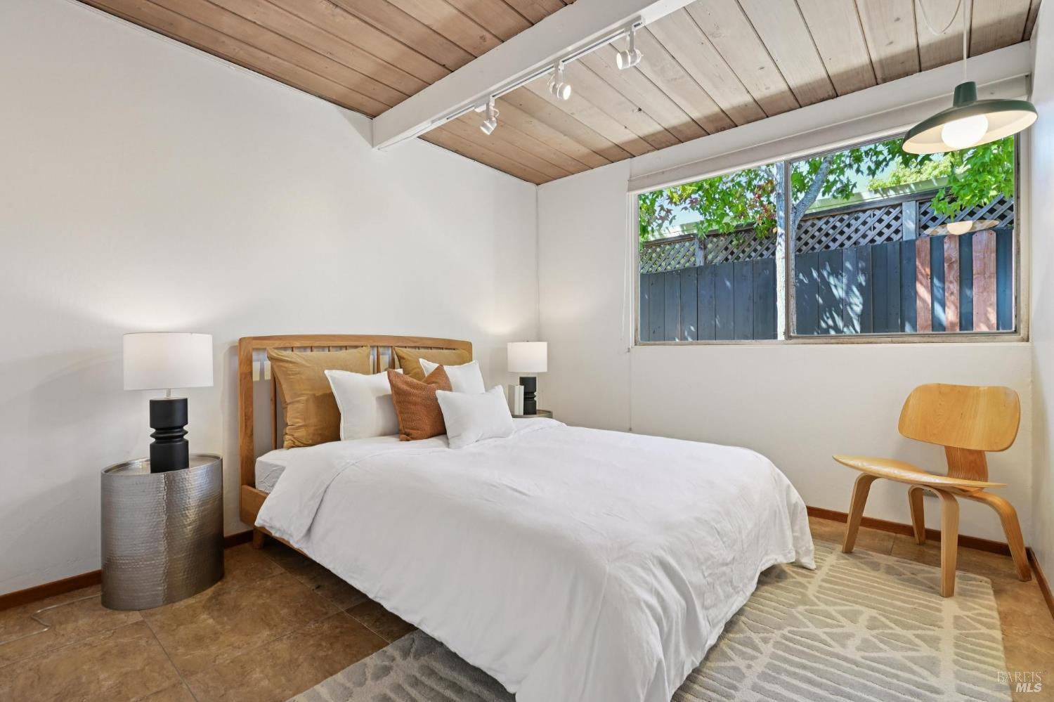 Detail Gallery Image 29 of 56 For 12 Mount Susitna Ct, San Rafael,  CA 94903 - 4 Beds | 2 Baths