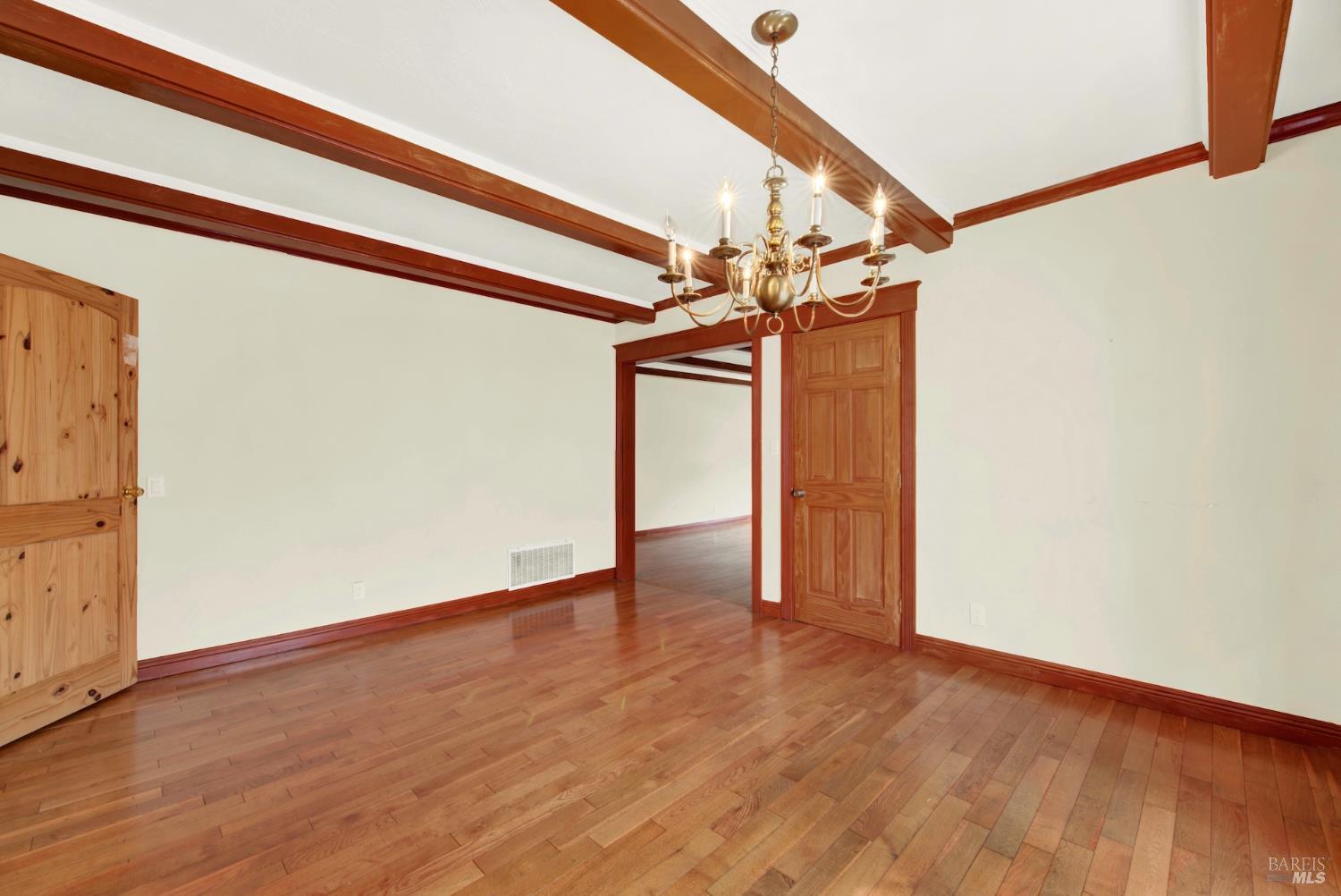 Detail Gallery Image 17 of 64 For 2629 Brooks Ave, El Cerrito,  CA 94530 - 5 Beds | 3/1 Baths