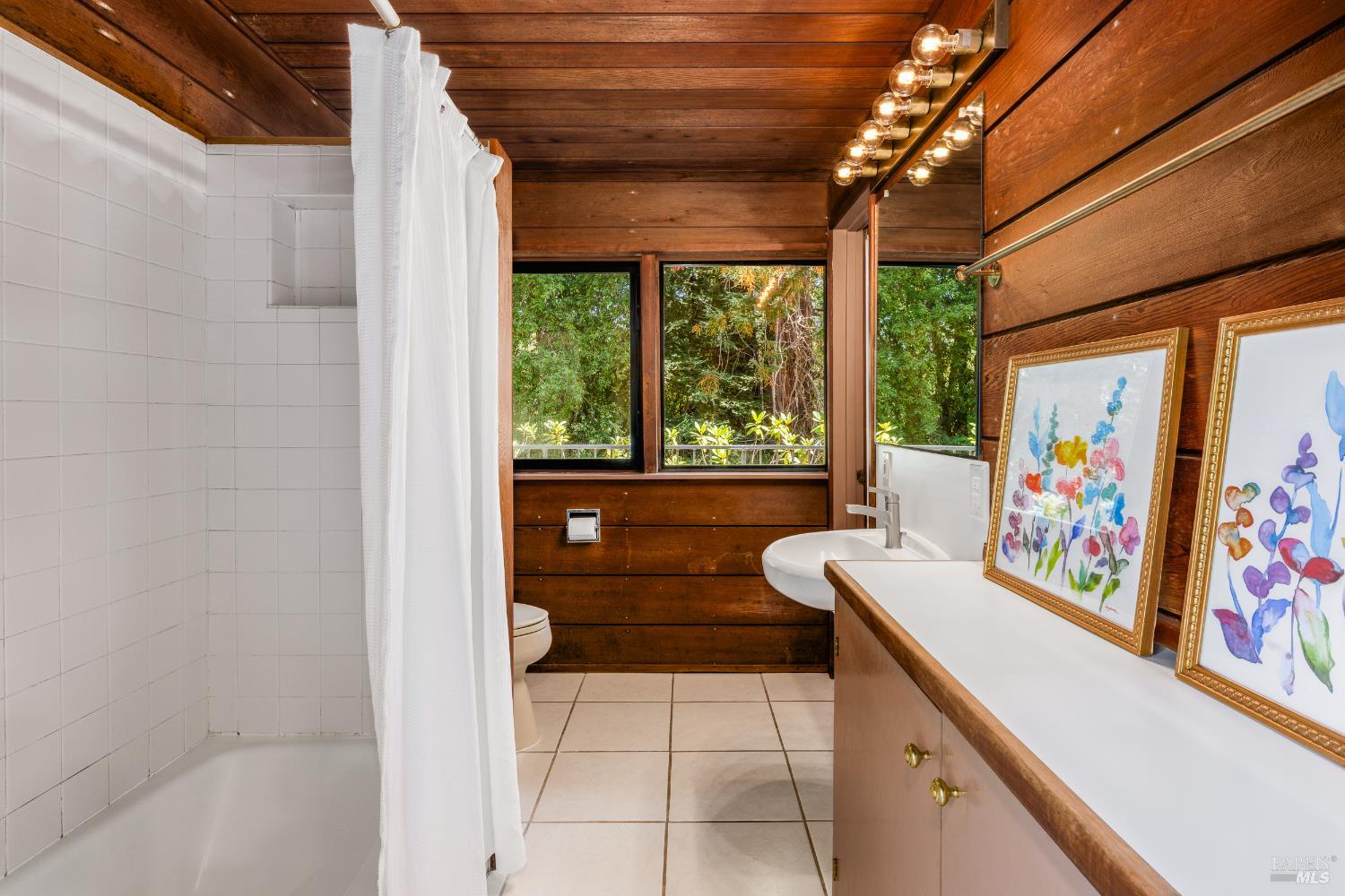 Detail Gallery Image 39 of 43 For 11370 Occidental Rd, Sebastopol,  CA 95472 - 4 Beds | 3 Baths