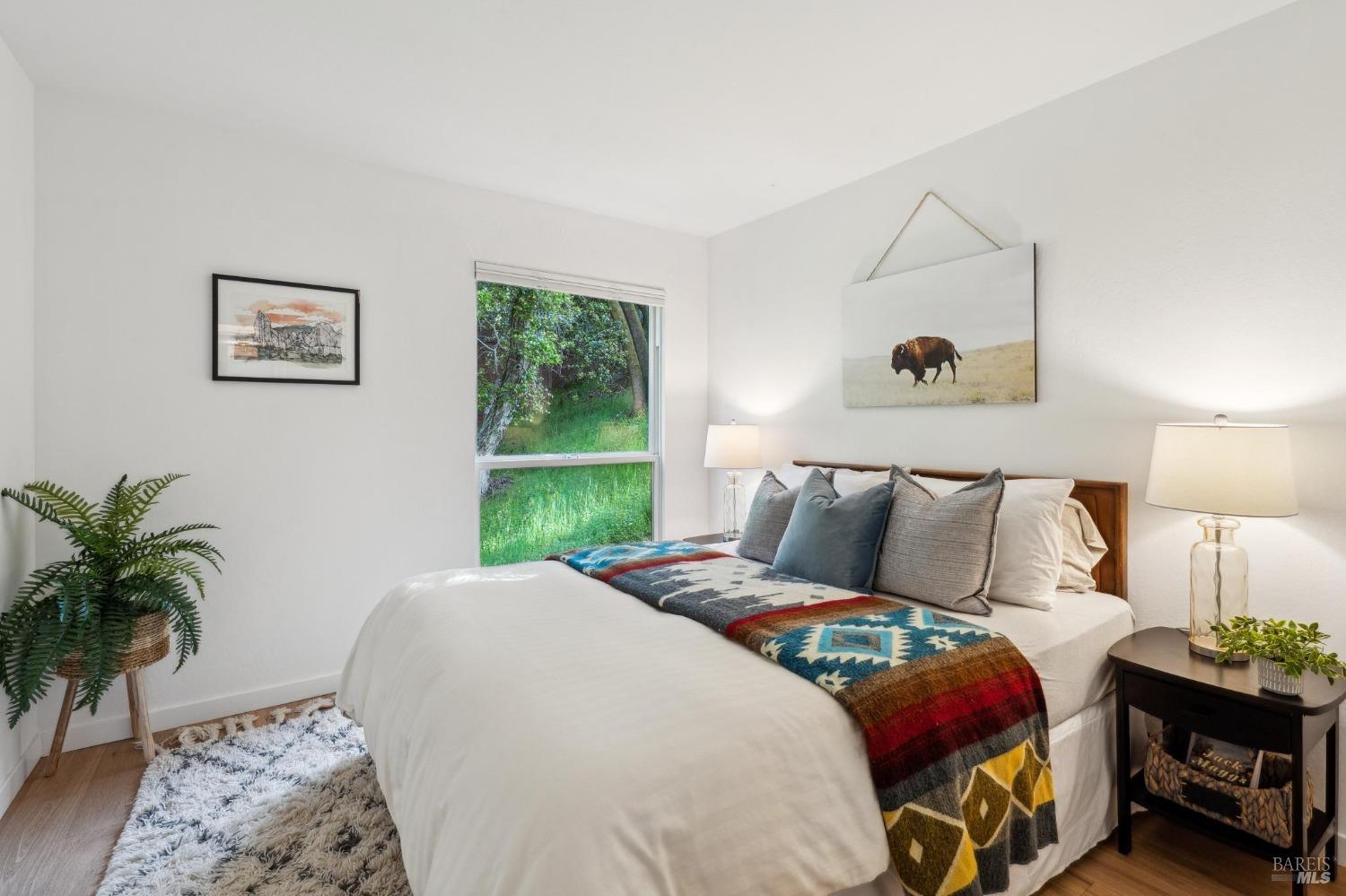 Detail Gallery Image 27 of 50 For 25 Palomino Cir, Novato,  CA 94947 - 5 Beds | 2/1 Baths