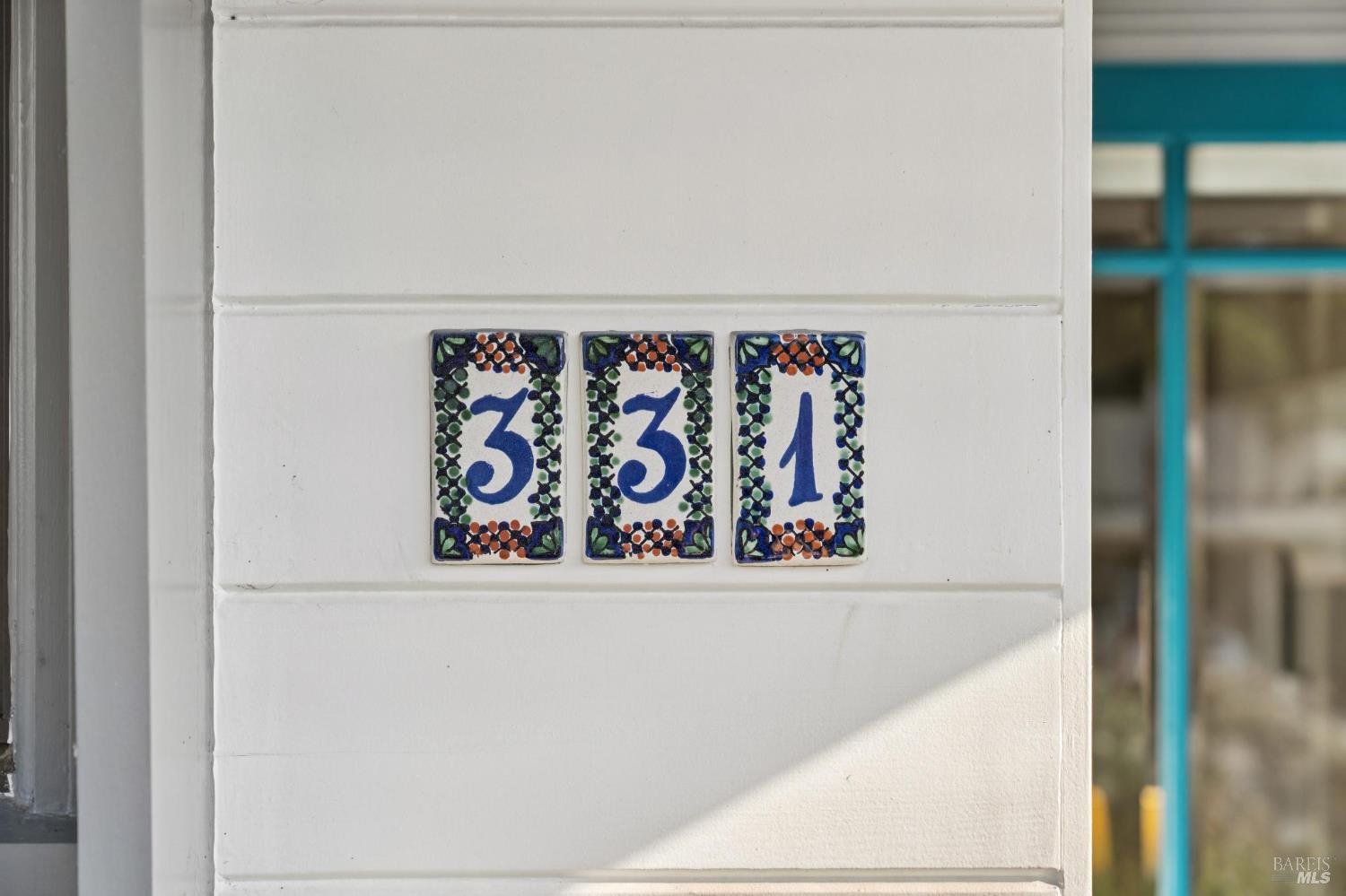 Detail Gallery Image 3 of 46 For 331 Starling Rd, Mill Valley,  CA 94941 - 3 Beds | 1 Baths