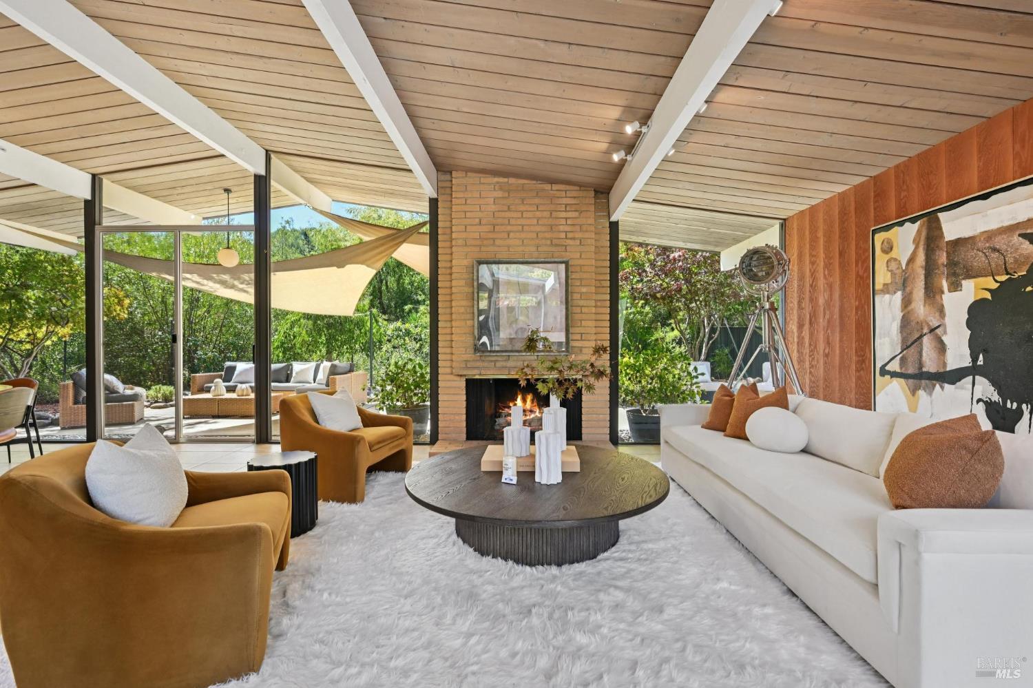Detail Gallery Image 2 of 56 For 12 Mount Susitna Ct, San Rafael,  CA 94903 - 4 Beds | 2 Baths