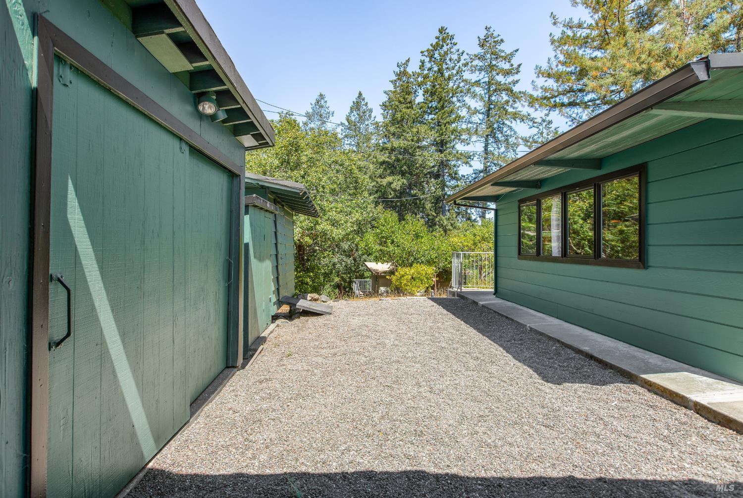 Detail Gallery Image 26 of 43 For 11370 Occidental Rd, Sebastopol,  CA 95472 - 4 Beds | 3 Baths