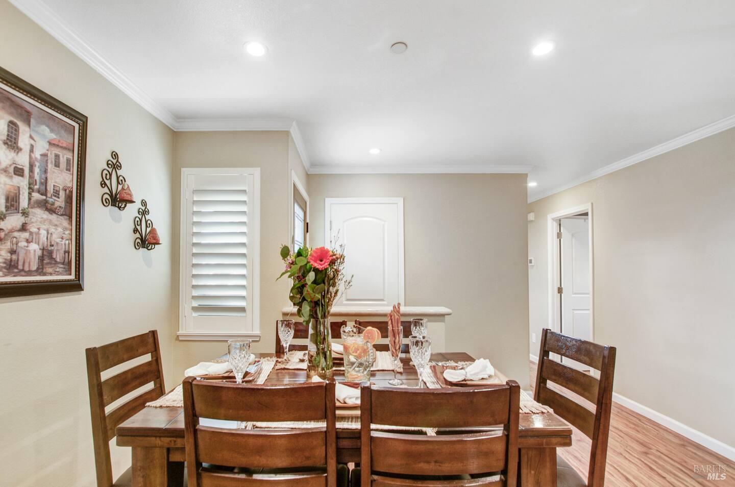 Detail Gallery Image 13 of 37 For 1721 Jennings Ave, Santa Rosa,  CA 95401 - 3 Beds | 2 Baths