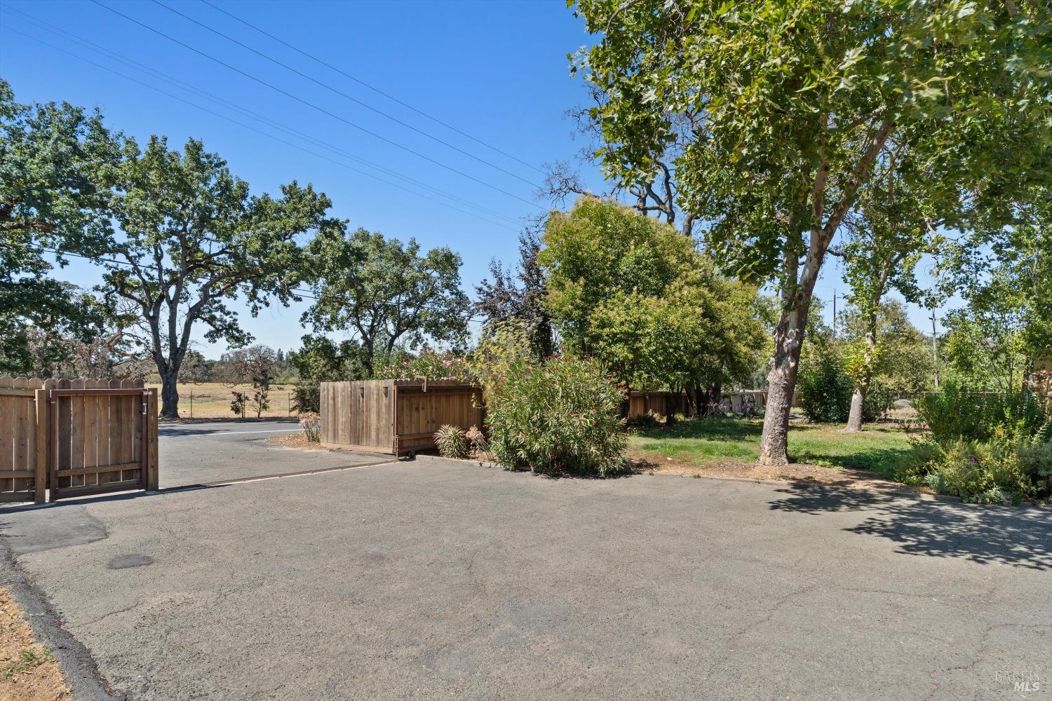 Detail Gallery Image 26 of 65 For 644 Piezzi Rd, Santa Rosa,  CA 95401 - 3 Beds | 1/1 Baths