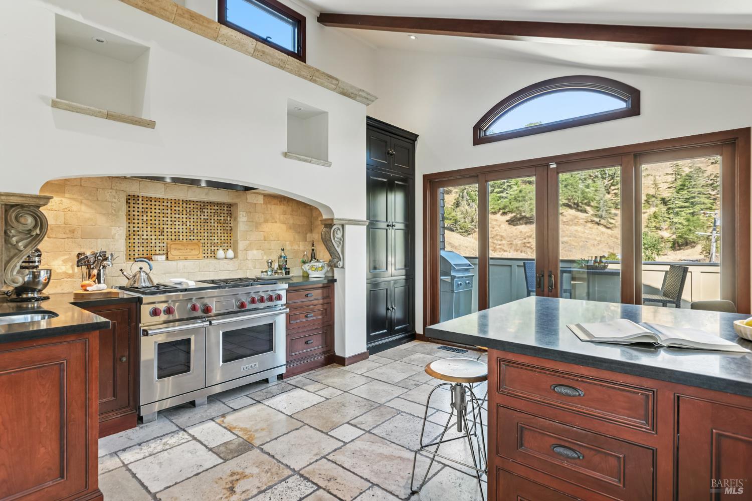 Detail Gallery Image 24 of 63 For 103 Holstein Rd, San Anselmo,  CA 94960 - 3 Beds | 2/1 Baths