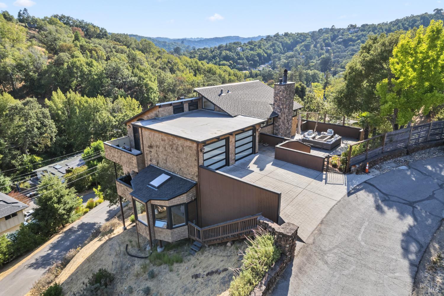 Detail Gallery Image 57 of 63 For 103 Holstein Rd, San Anselmo,  CA 94960 - 3 Beds | 2/1 Baths