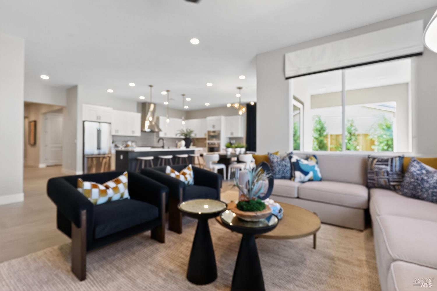 Detail Gallery Image 6 of 33 For 408 Beyers St, Oakley,  CA 94561 - 5 Beds | 3/1 Baths