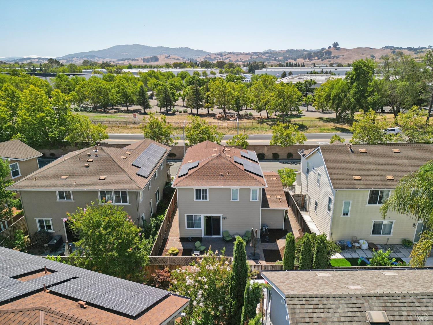 Detail Gallery Image 37 of 37 For 1747 Chinar Dr, Petaluma,  CA 94954 - 3 Beds | 2/1 Baths